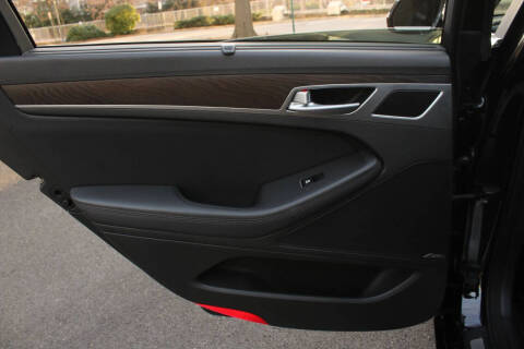 2016 Hyundai Genesis