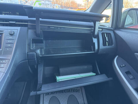 2015 Toyota Prius Three