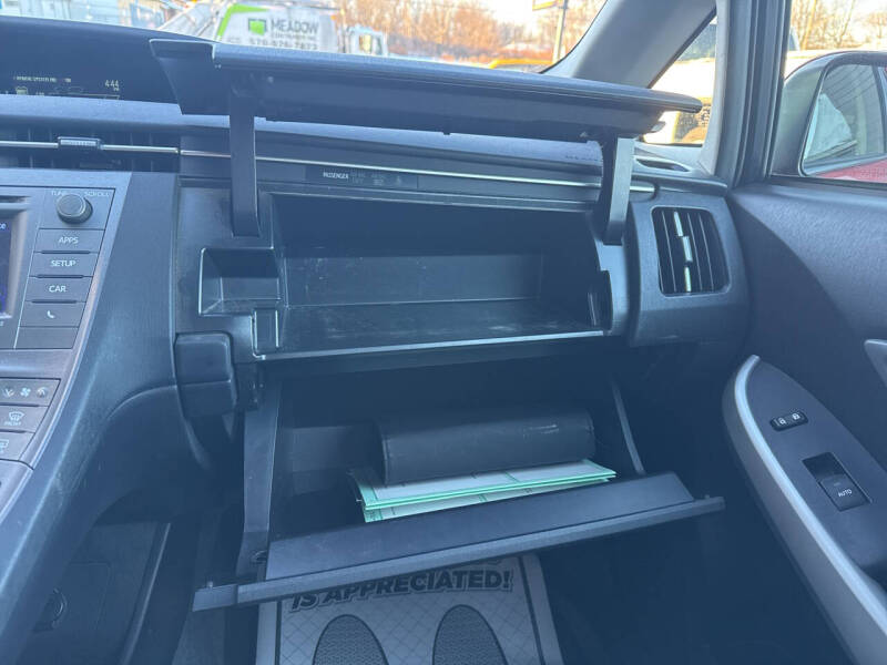 2015 Toyota Prius Three