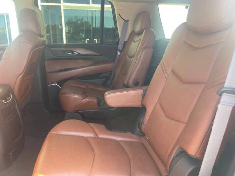 2015 Cadillac Escalade Luxury