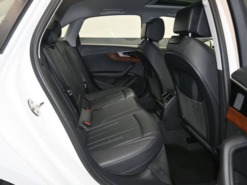 2022 Audi A4 quattro Premium 40 TFSI