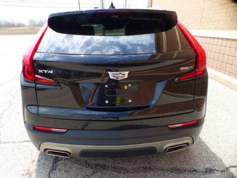 2022 Cadillac XT4 Premium Luxury