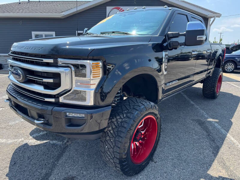 2022 Ford F-350 Super Duty Platinum's photo