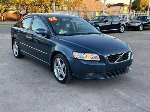 2008 Volvo S40 for sale at Auto Corner Inc in Dallas TX