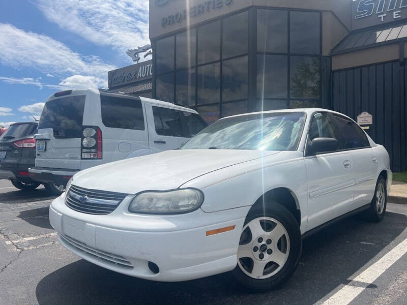2004 Chevrolet Classic for sale at FASTRAX AUTO GROUP in Lawrenceburg KY