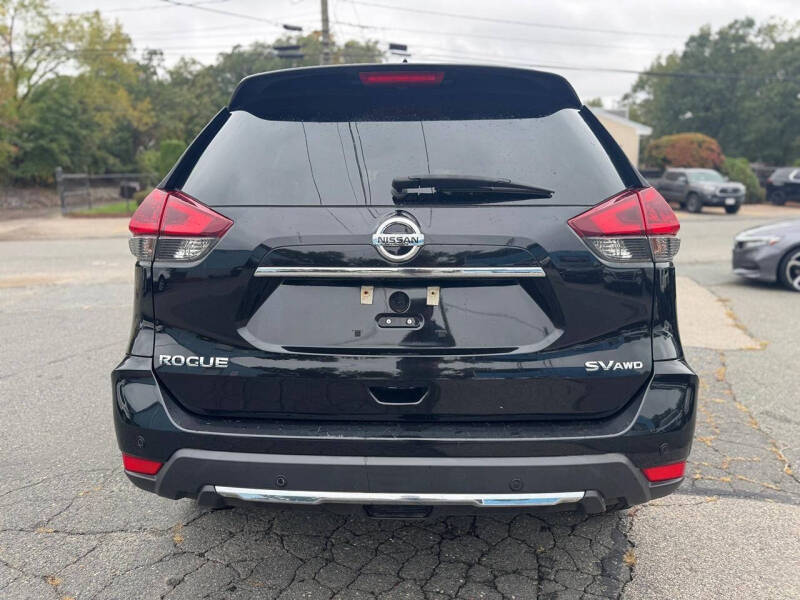 2020 Nissan Rogue SV