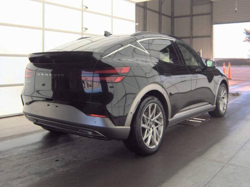 2024 Genesis GV60 Advanced