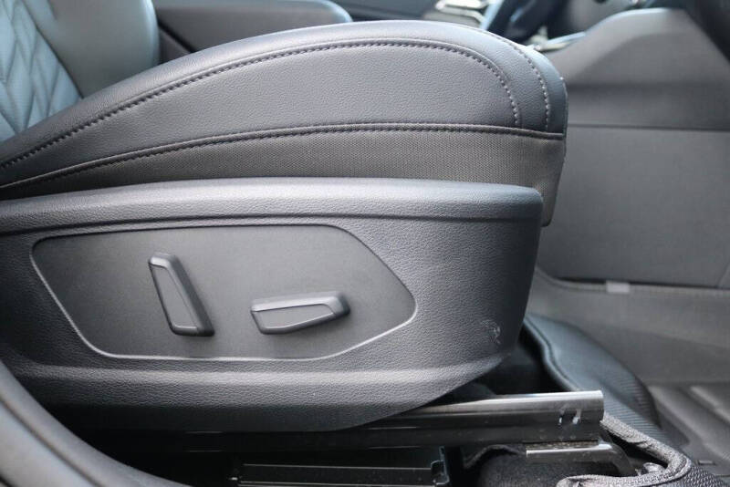 2025 Kia Sportage Plug-In Hybrid X-Line Prestige