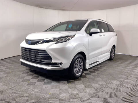 2023 Toyota Sienna XLE 7-Passenger
