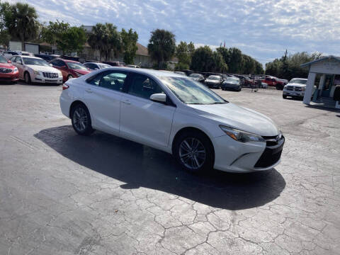 2017 Toyota Camry SE