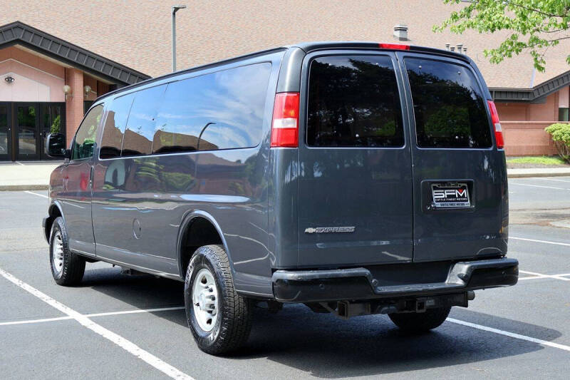 2017 Chevrolet Express 3500
