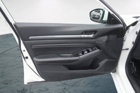 2022 Nissan Altima 2.5 Platinum