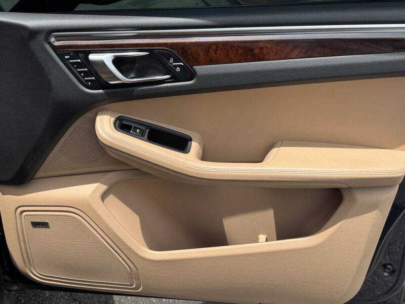 2023 Porsche Macan
