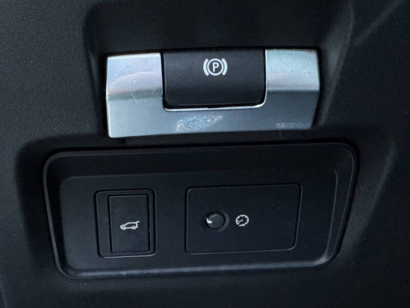 2020 Land Rover Range Rover Evoque R-Dynamic SE