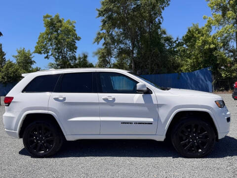 2017 Jeep Grand Cherokee Altitude