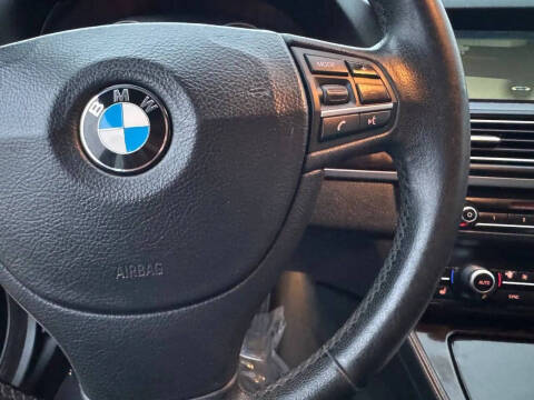 2014 BMW 5 Series 528i