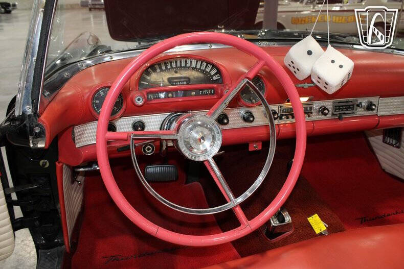 1956 Ford Thunderbird