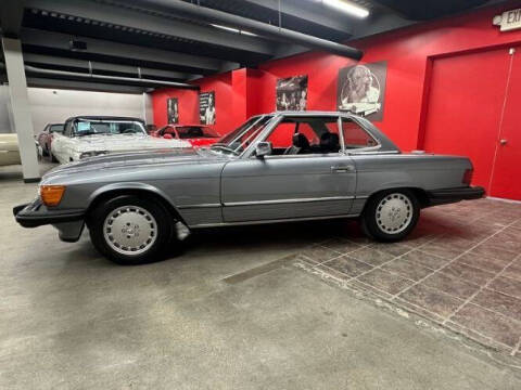 1988 Mercedes-Benz 560-Class