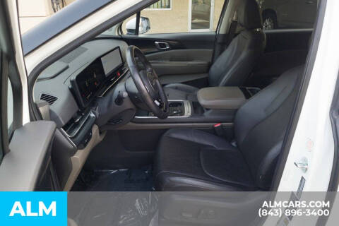2025 Kia Carnival LXS