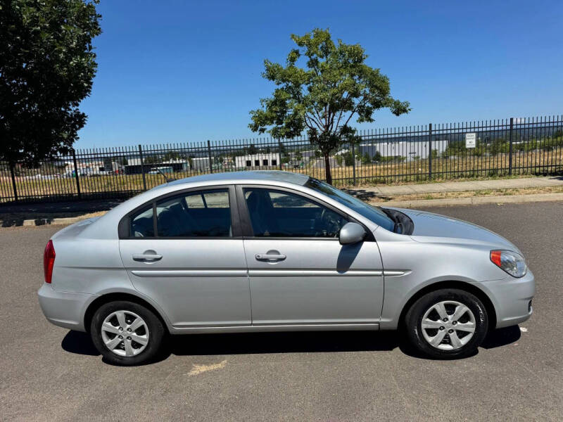 2010 Hyundai Accent GLS