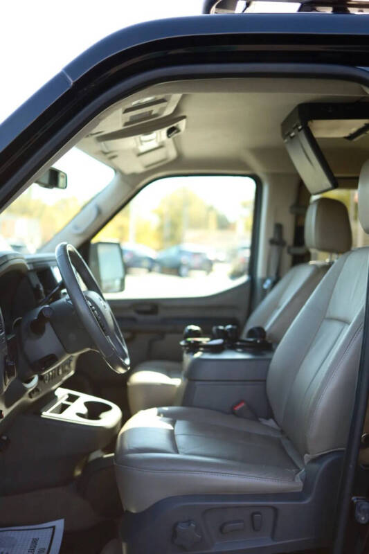 2020 Nissan NV 3500 HD SL