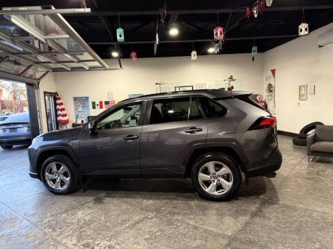 2021 Toyota RAV4 Hybrid XLE Premium