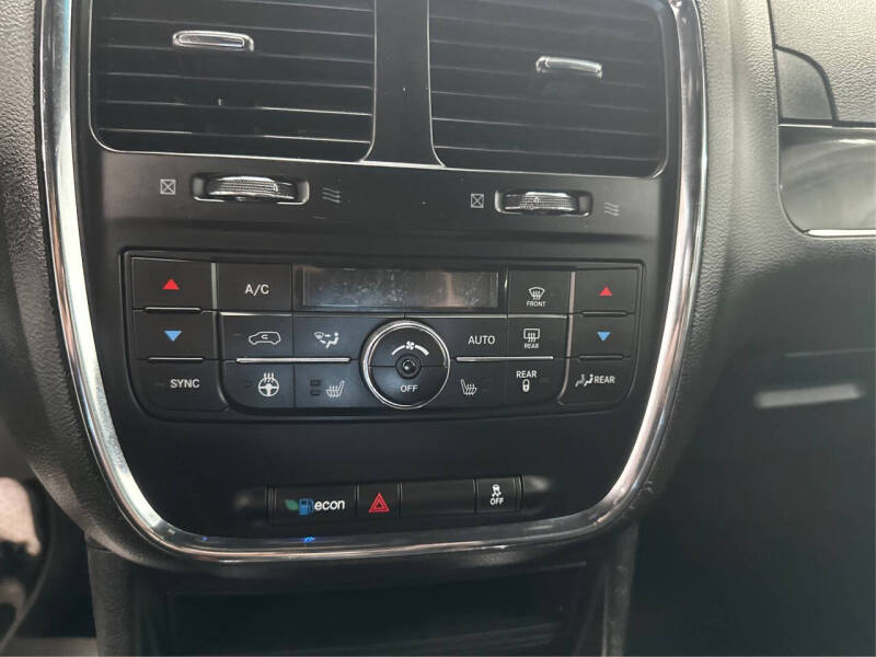 2015 Dodge Grand Caravan SXT Plus