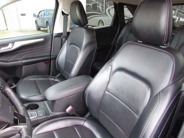 2021 Ford Escape SEL