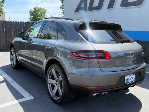 2018 Porsche Macan S