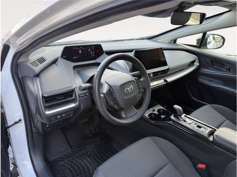 2023 Toyota Prius LE