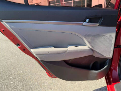 2018 Hyundai Elantra