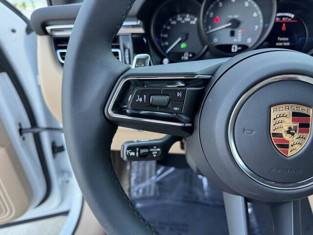 2025 Porsche Macan S