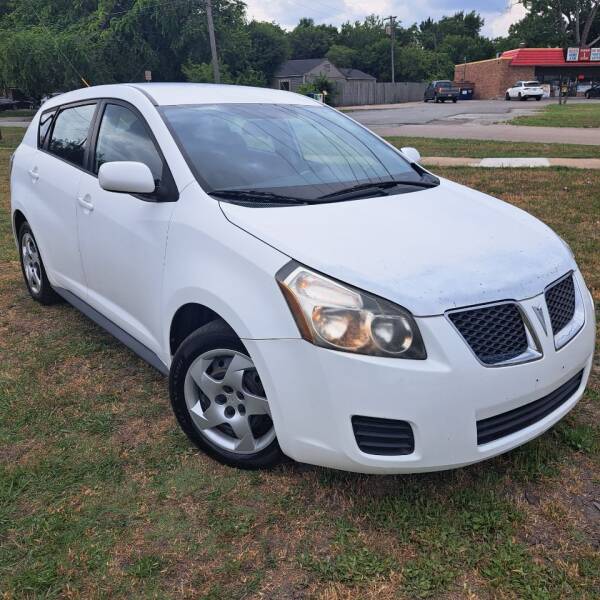 2010 Pontiac Vibe for sale at Texas Select Autos LLC in Mckinney TX