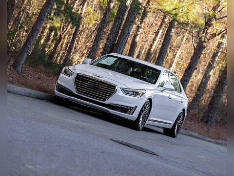2017 Genesis G90