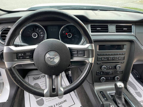 2014 Ford Mustang V6