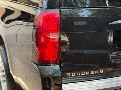 2017 Chevrolet Suburban LT