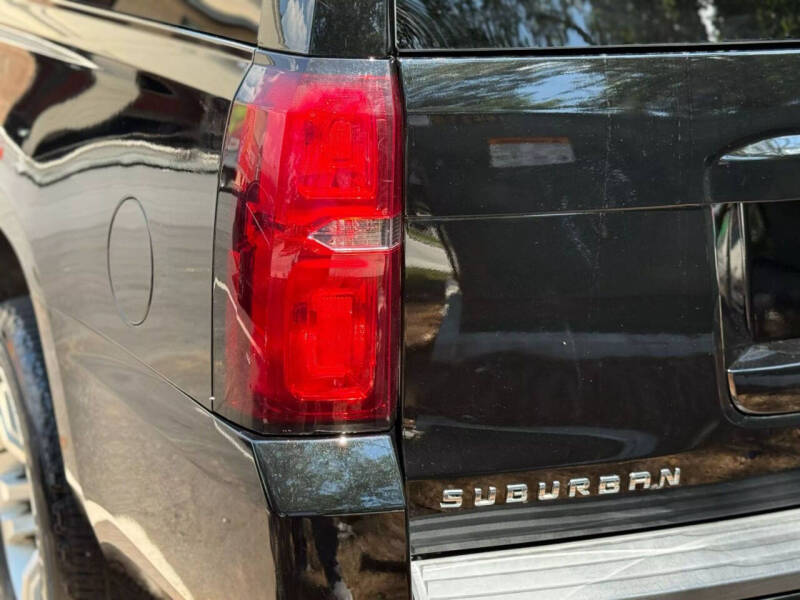 2017 Chevrolet Suburban LT