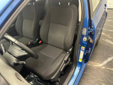 2016 Toyota Yaris 5-Door SE