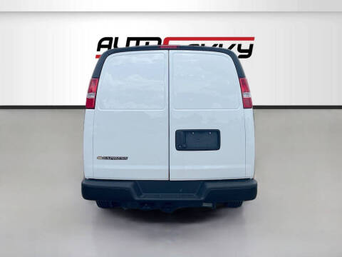 2025 Chevrolet Express 2500