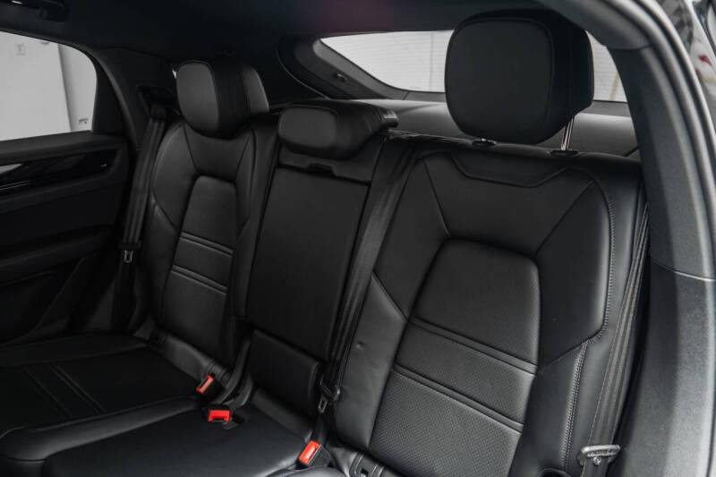 2022 Porsche Cayenne Coupe