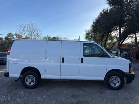 2017 Chevrolet Express 2500