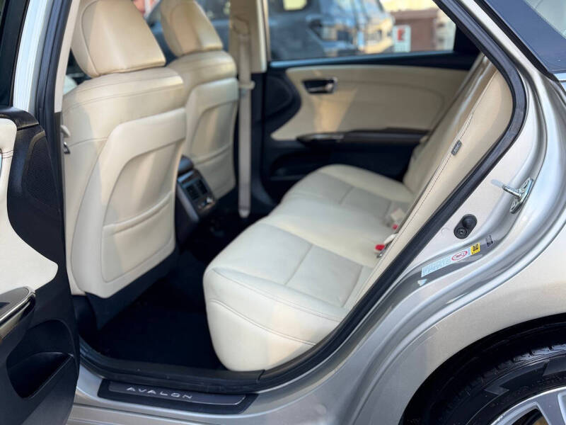 2014 Toyota Avalon Limited