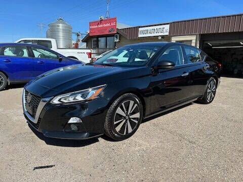 2020 Nissan Altima for sale at WINDOM AUTO OUTLET LLC in Windom MN