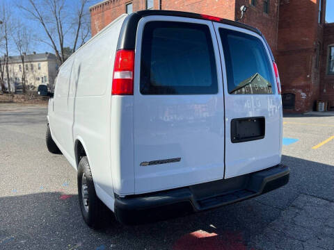 2020 Chevrolet Express 2500