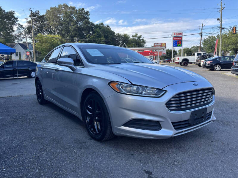 2016 Ford Fusion SE