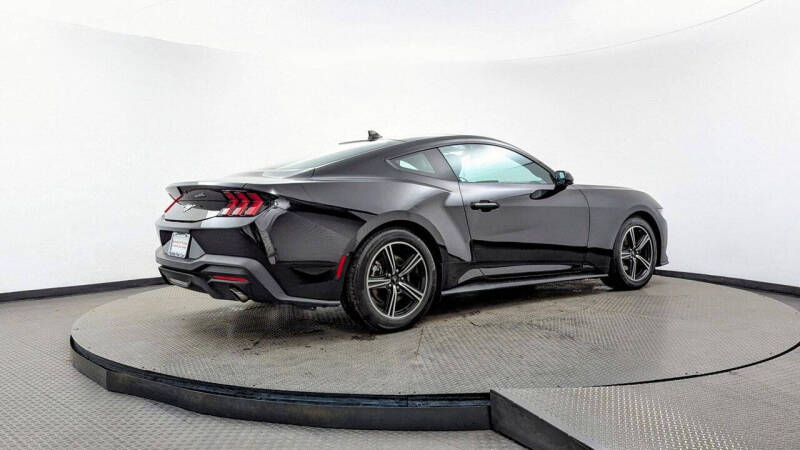 2024 Ford Mustang EcoBoost