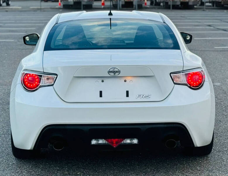 2013 Scion FR-S