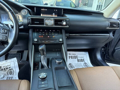 2017 Lexus IS 300