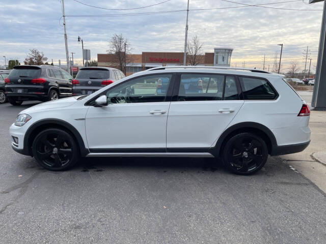 2018 Volkswagen Golf Alltrack for sale at Gateway Motor Sales in Cudahy, WI