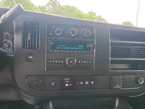 2025 GMC Savana 2500